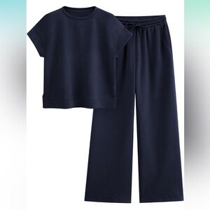 Matching lounge/travel set. Amazon/PrettyGarden